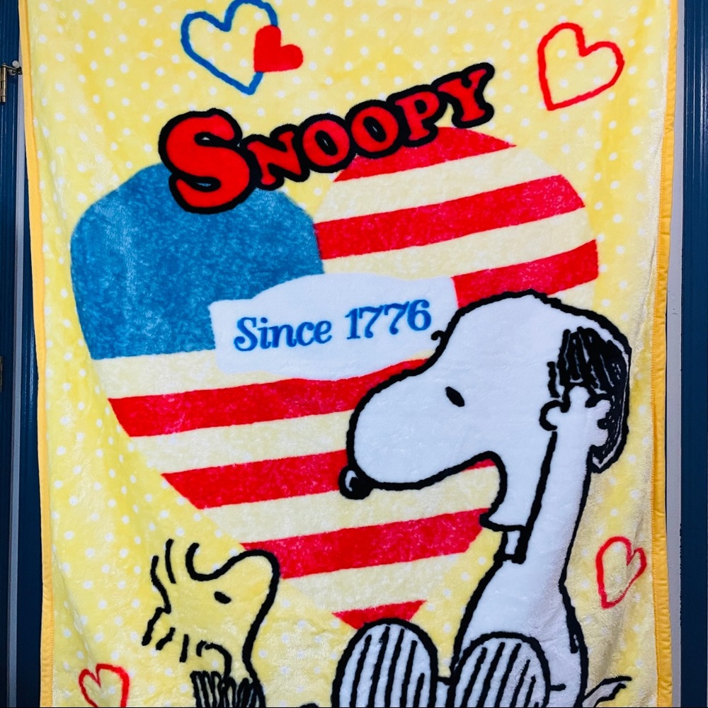 New Snoopy Woodstock Blanket Small